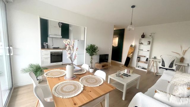 Appartement T2 à vendre - 2 pièces - 46.0 m2 - ST JACQUES DE LA LANDE - 35 - BRETAGNE - Century 21 Dréano Immobilier